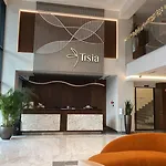 酒店 Tisia & 4*