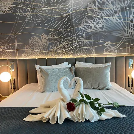 Hotel Tisia &