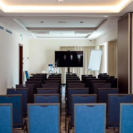 Tisia Hotel&spa 4*