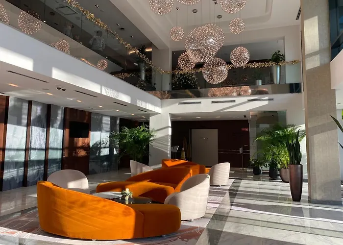 Hotel Tisia & 4*