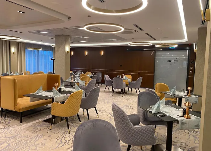 Tisia & Hotel 4*