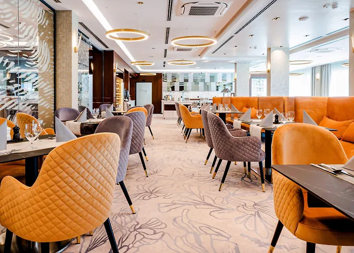 Tisia & Hotel 4*
